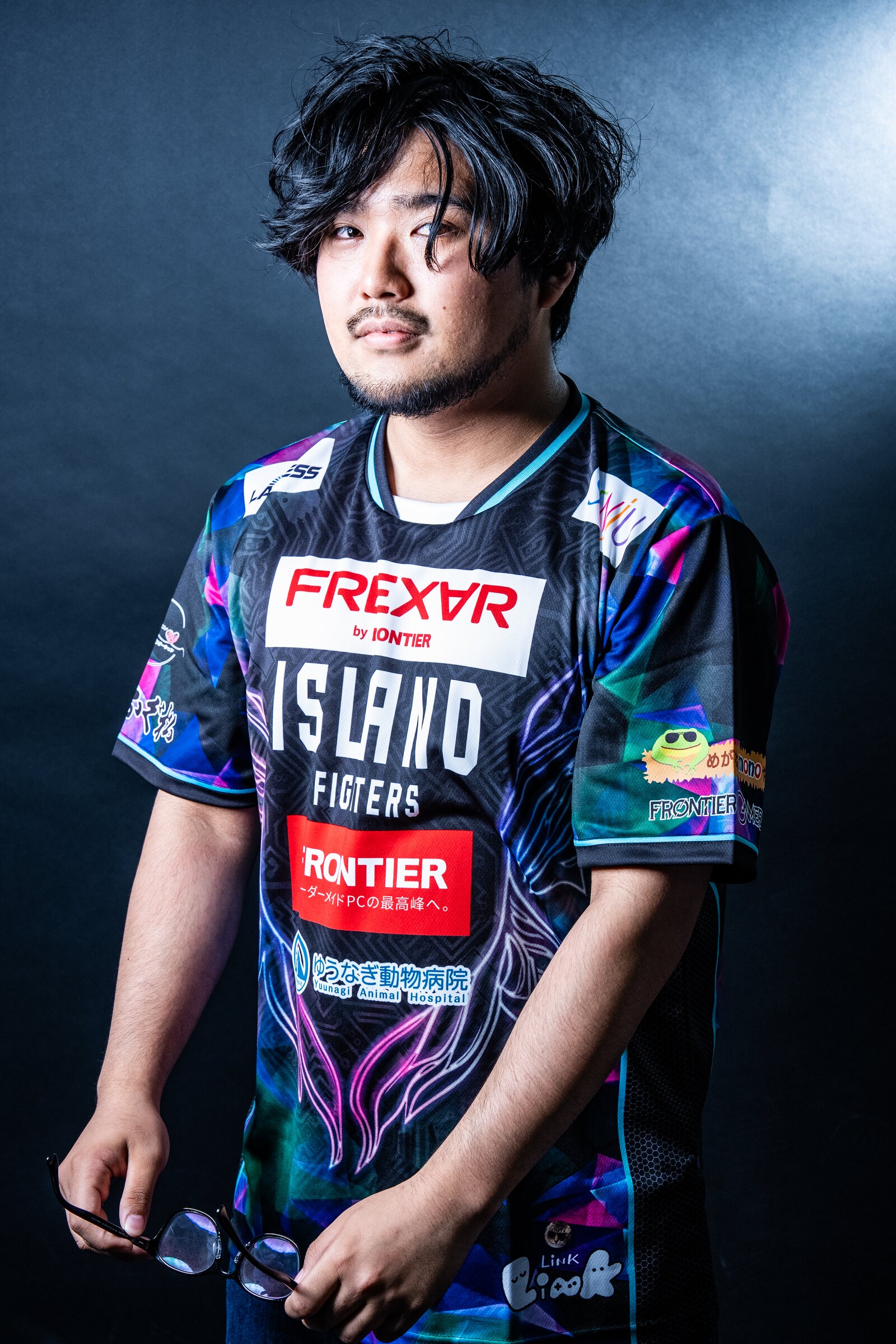 ユニフォーム姿の選手宣材写真